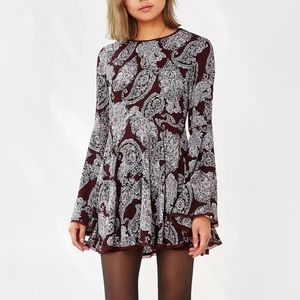 💜UO Ecoté Paisley Dress💜